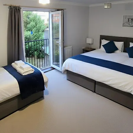 Nyaraló 4br Contractor House Sleeps 9 Parking Bristol